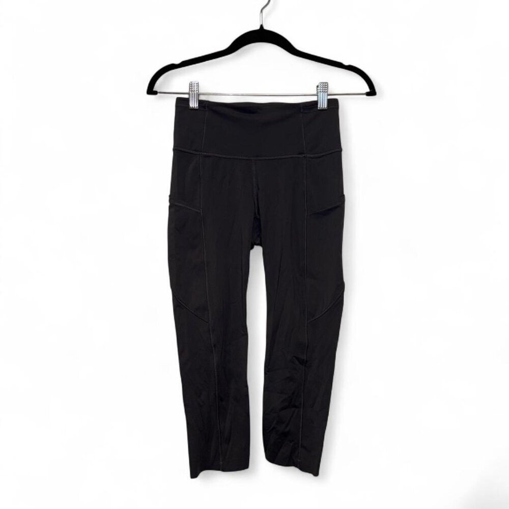 Lululemon Dark Grey Capri Leggings Size 4 Like New